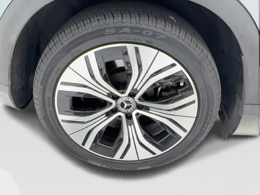 Mercedes-Benz EQE photo 18