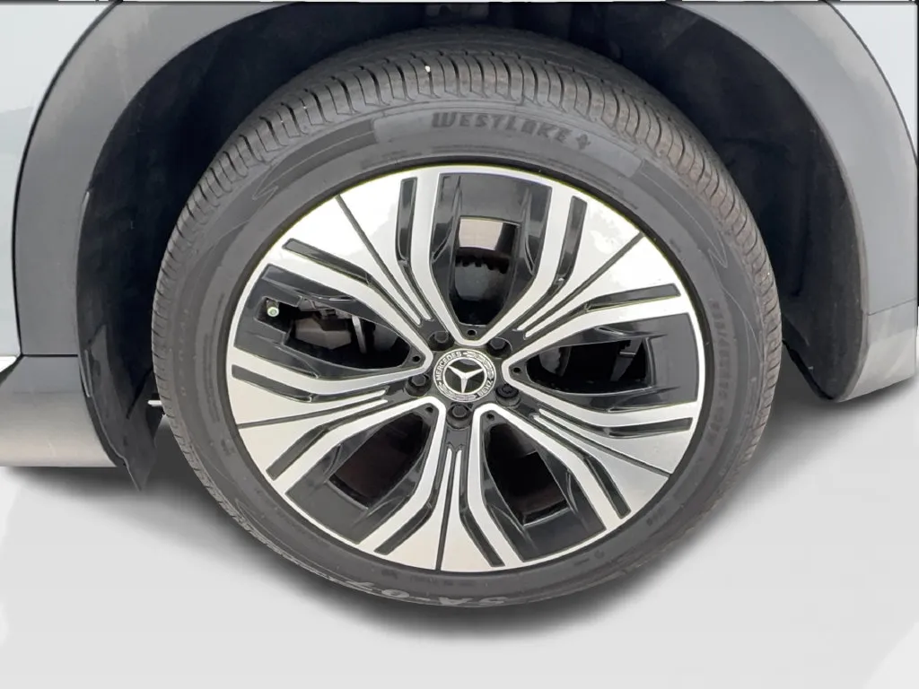 Mercedes-Benz EQE photo 14