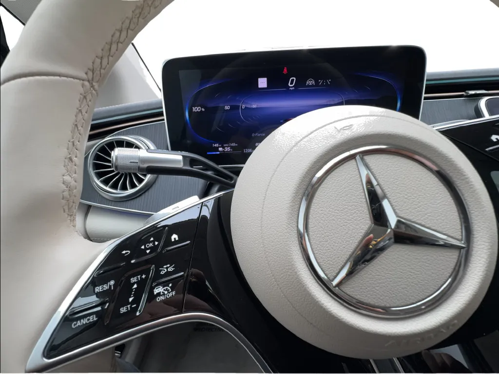 Mercedes-Benz EQS photo 42