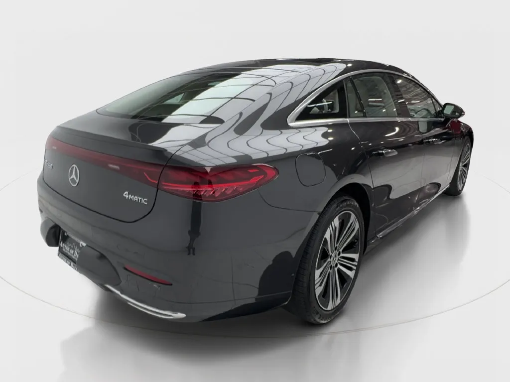 Mercedes-Benz EQS photo 8