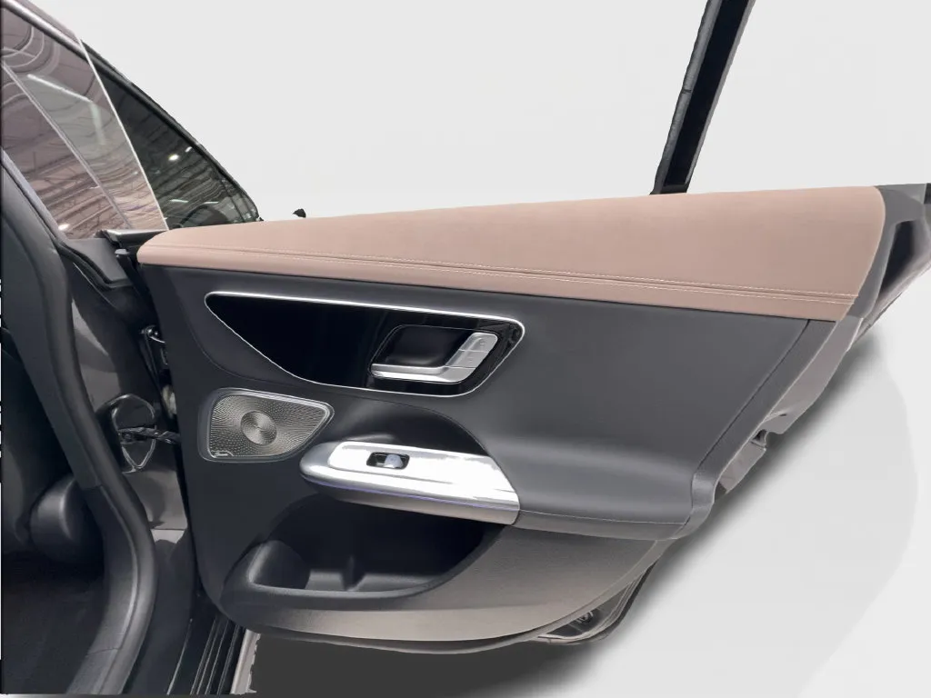 Mercedes-Benz EQE photo 30