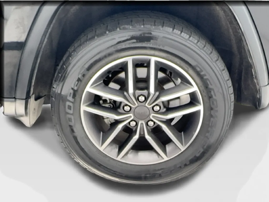 Jeep Grand Cherokee photo 14