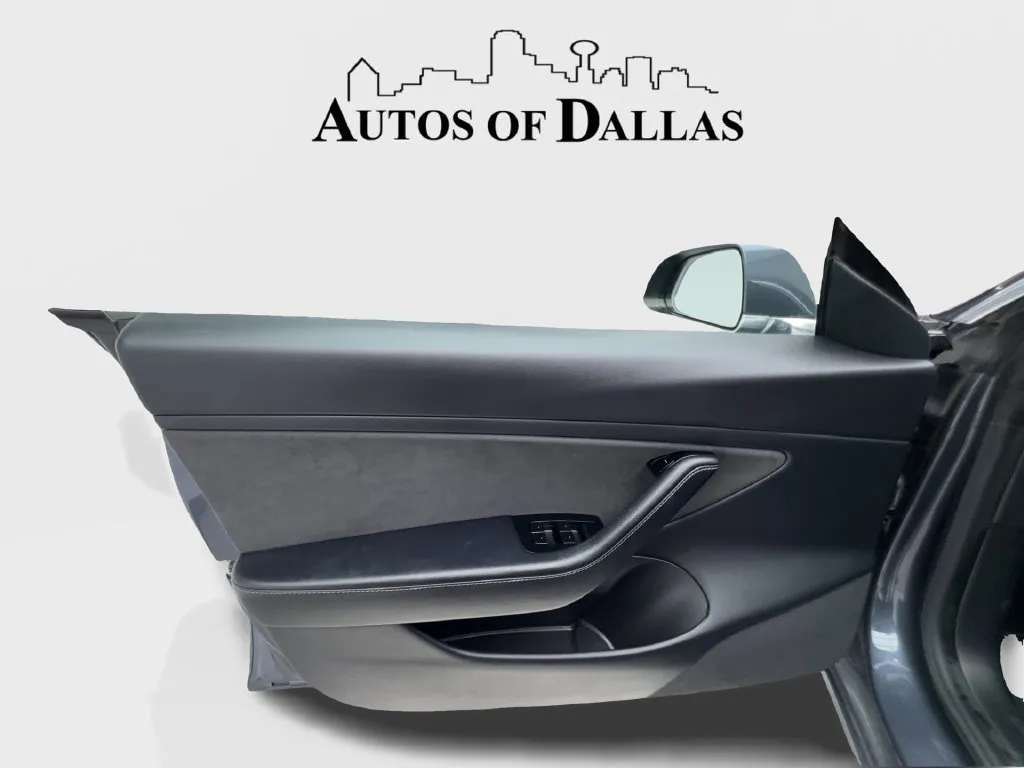 Tesla Model 3 photo 23