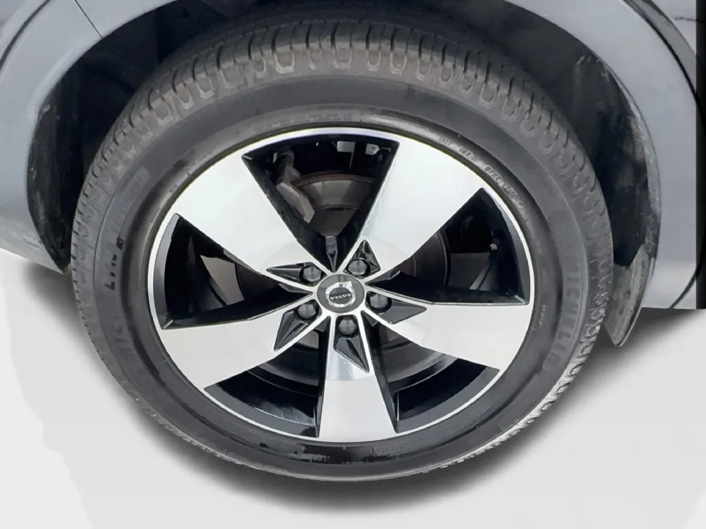 Volvo XC40 photo 16
