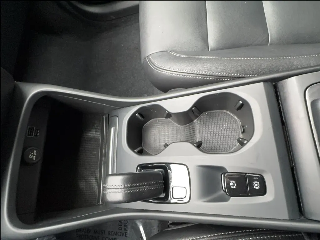 Volvo XC40 photo 48