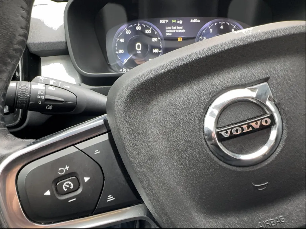 Volvo XC40 photo 44