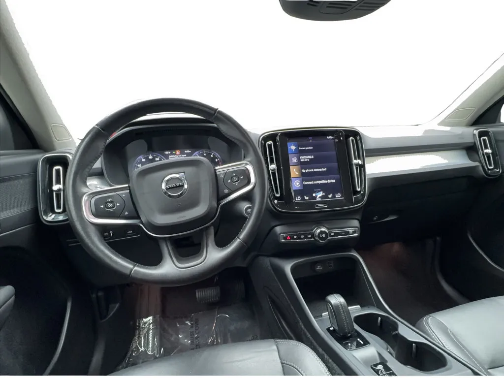 Volvo XC40 photo 36