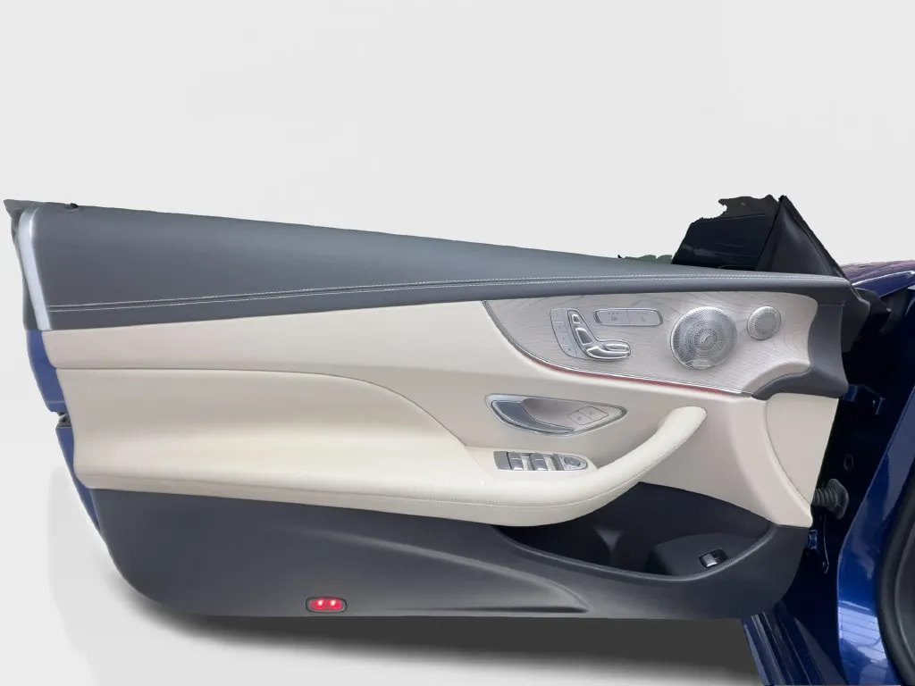 Mercedes-Benz E-Class photo 25