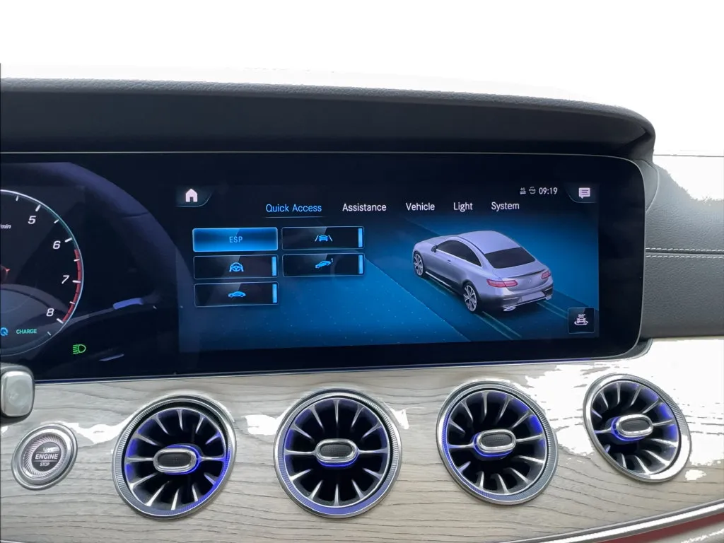 Mercedes-Benz E-Class photo 50