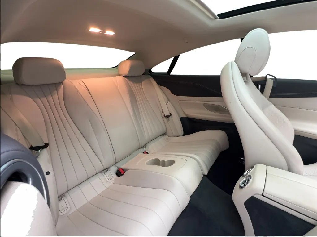 Mercedes-Benz E-Class photo 28