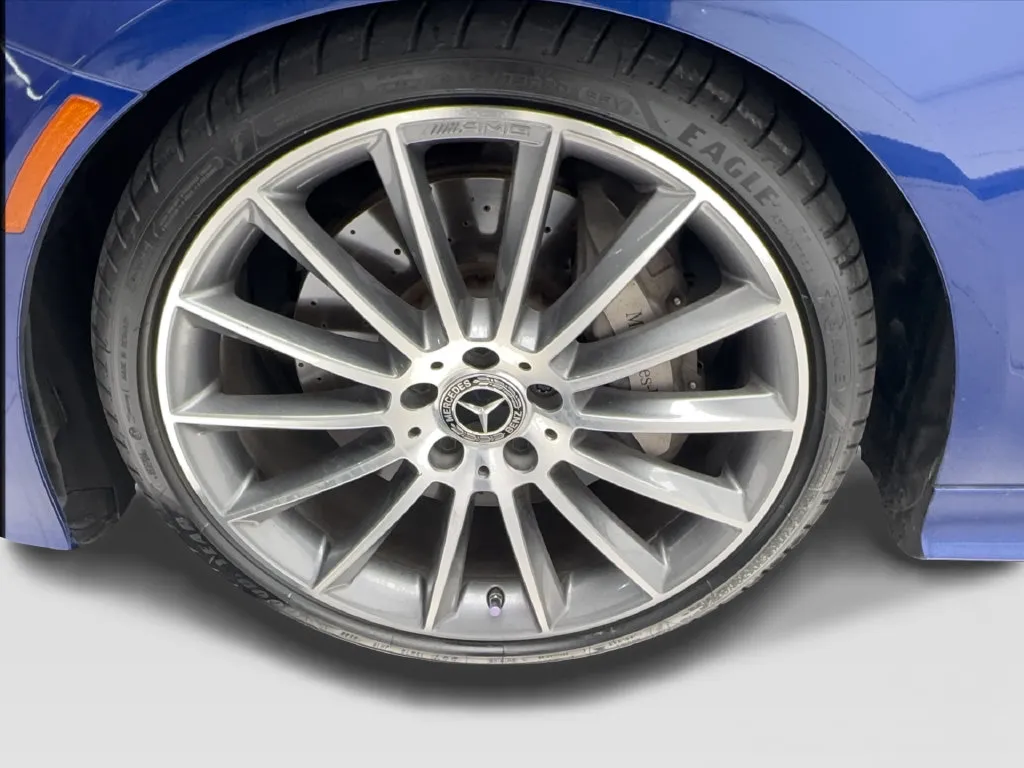 Mercedes-Benz E-Class photo 15