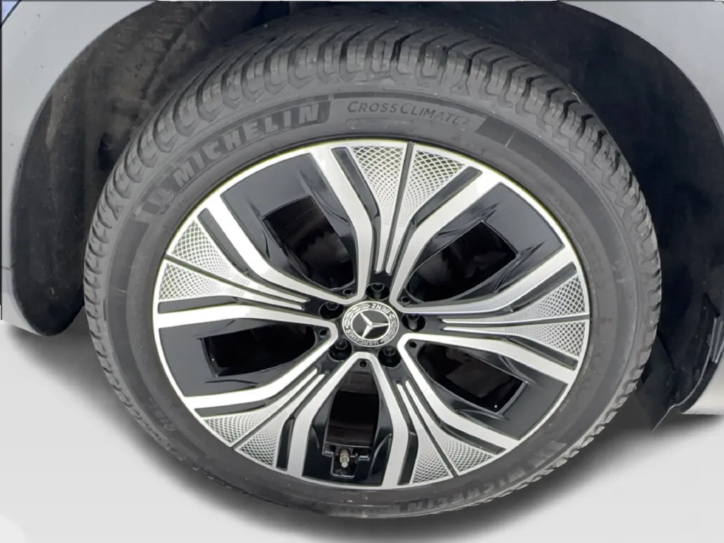 Mercedes-Benz EQE photo 18