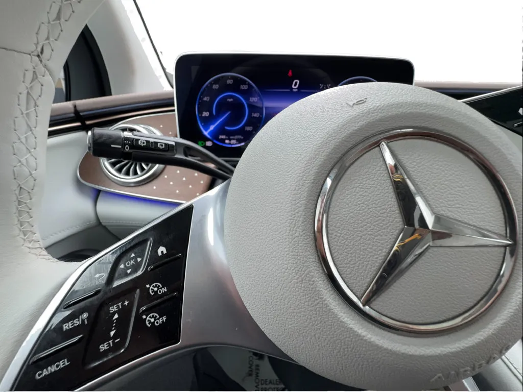 Mercedes-Benz EQE photo 42