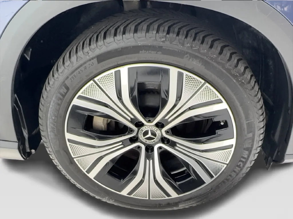 Mercedes-Benz EQE photo 16