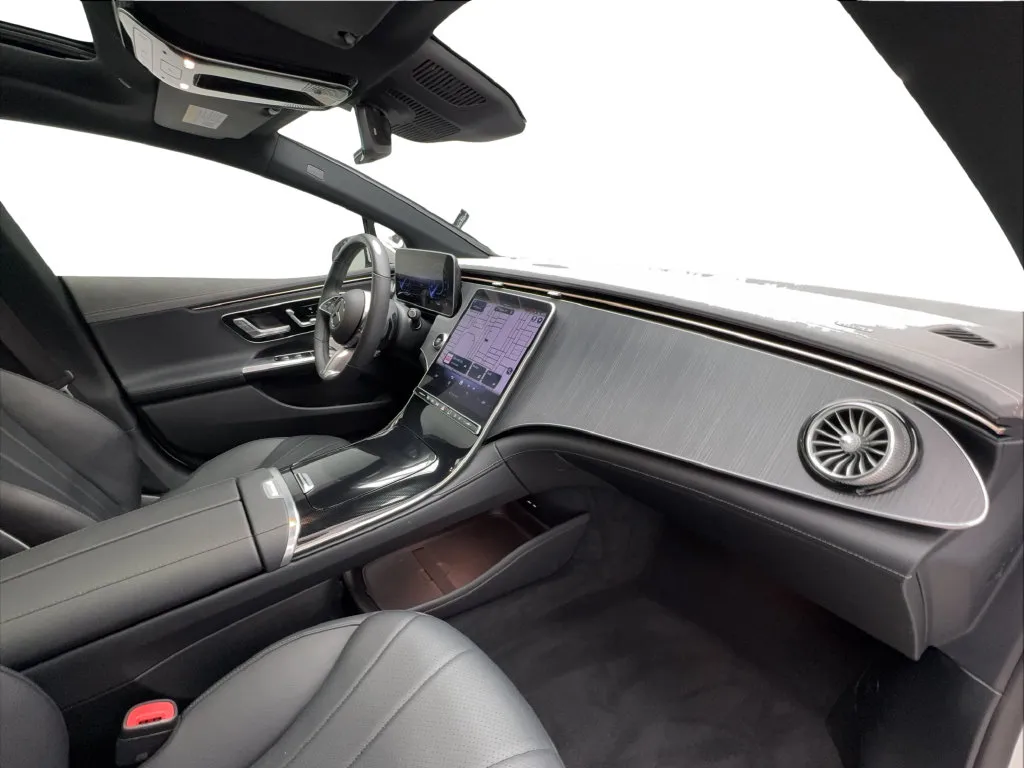 Mercedes-Benz EQE photo 33