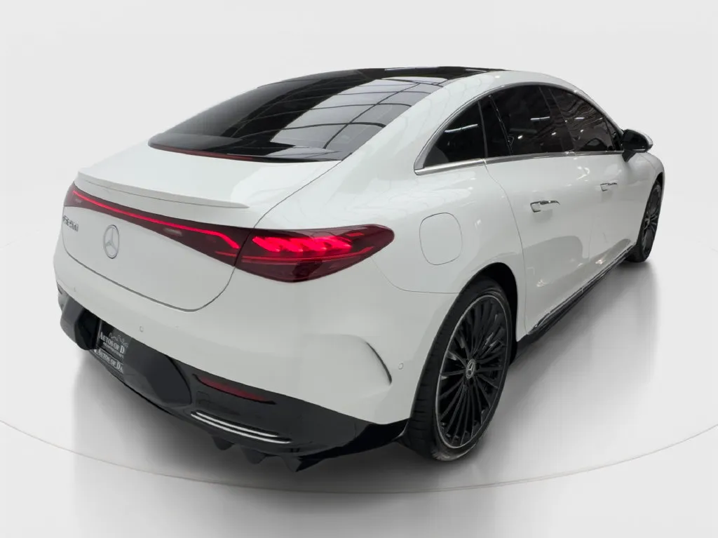 Mercedes-Benz EQE photo 8