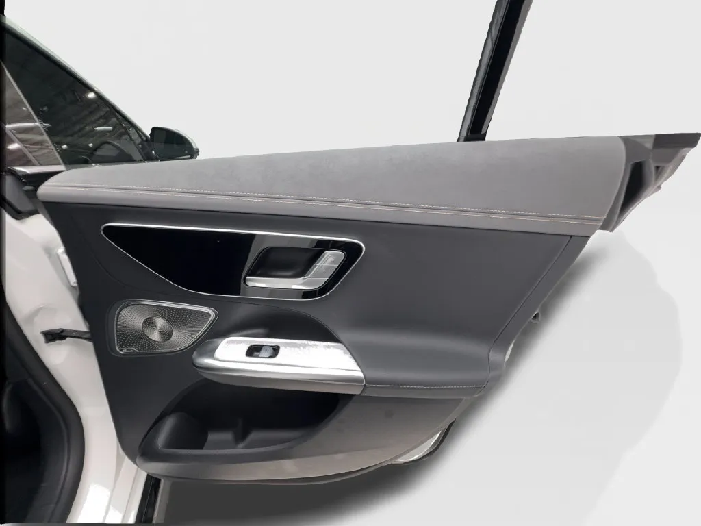 Mercedes-Benz EQE photo 30