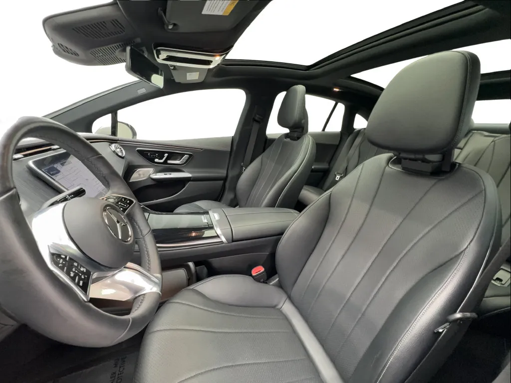 Mercedes-Benz EQE photo 20