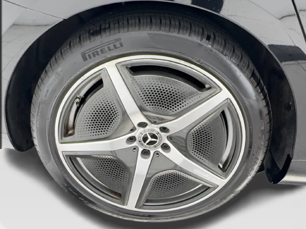 Mercedes-Benz EQE photo 18