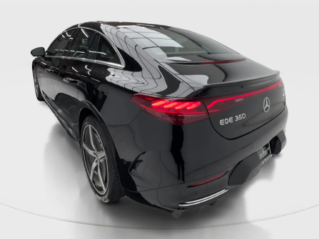 Mercedes-Benz EQE photo 11