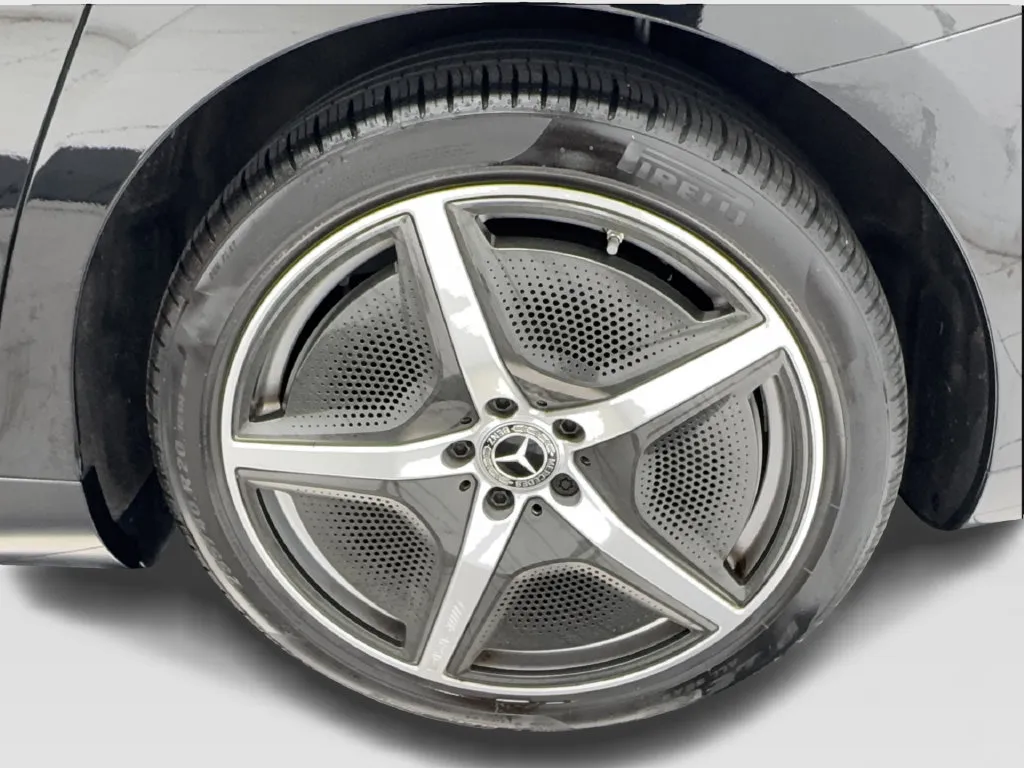 Mercedes-Benz EQE photo 14