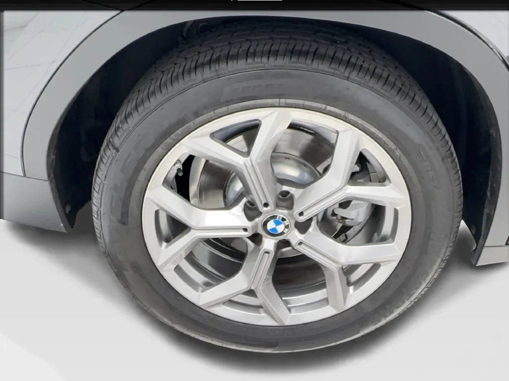 BMW X3 photo 18