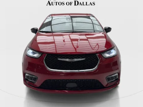 More photos of 2025 Chrysler Pacifica Select at Autos of Dallas - Plano, TX