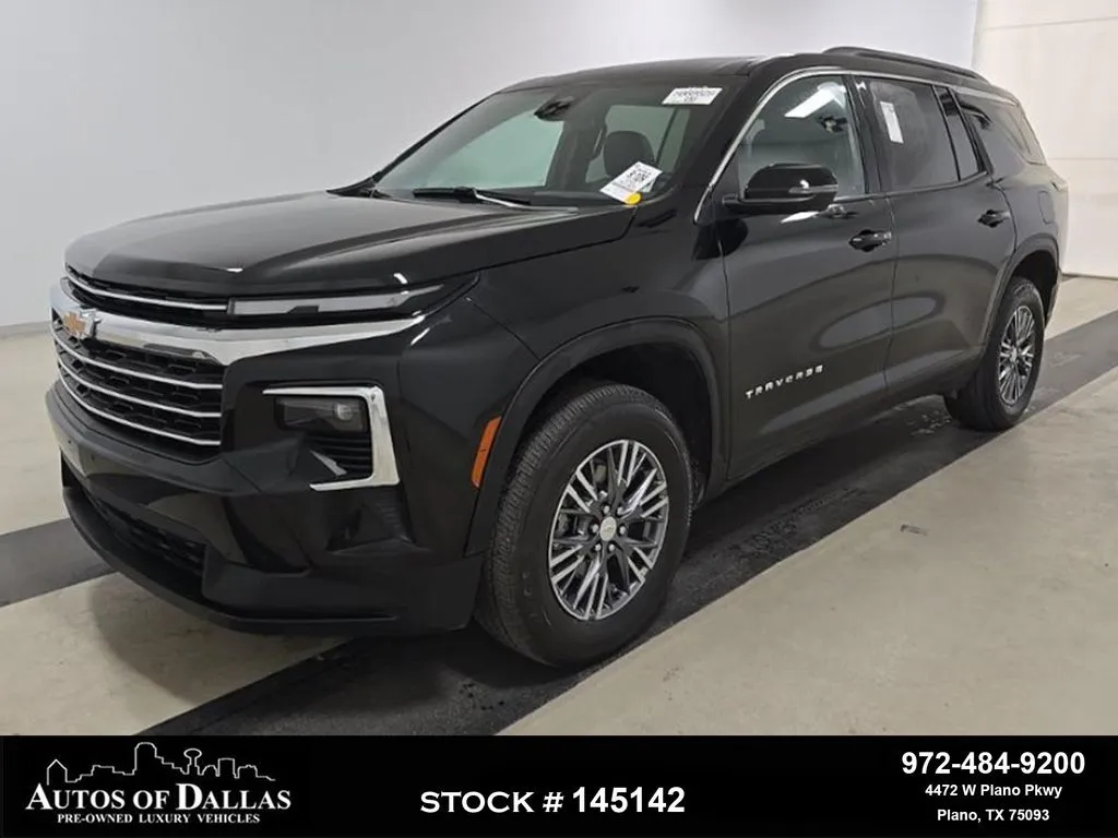Black 2025 Chevrolet Traverse LT for sale in Plano, TX