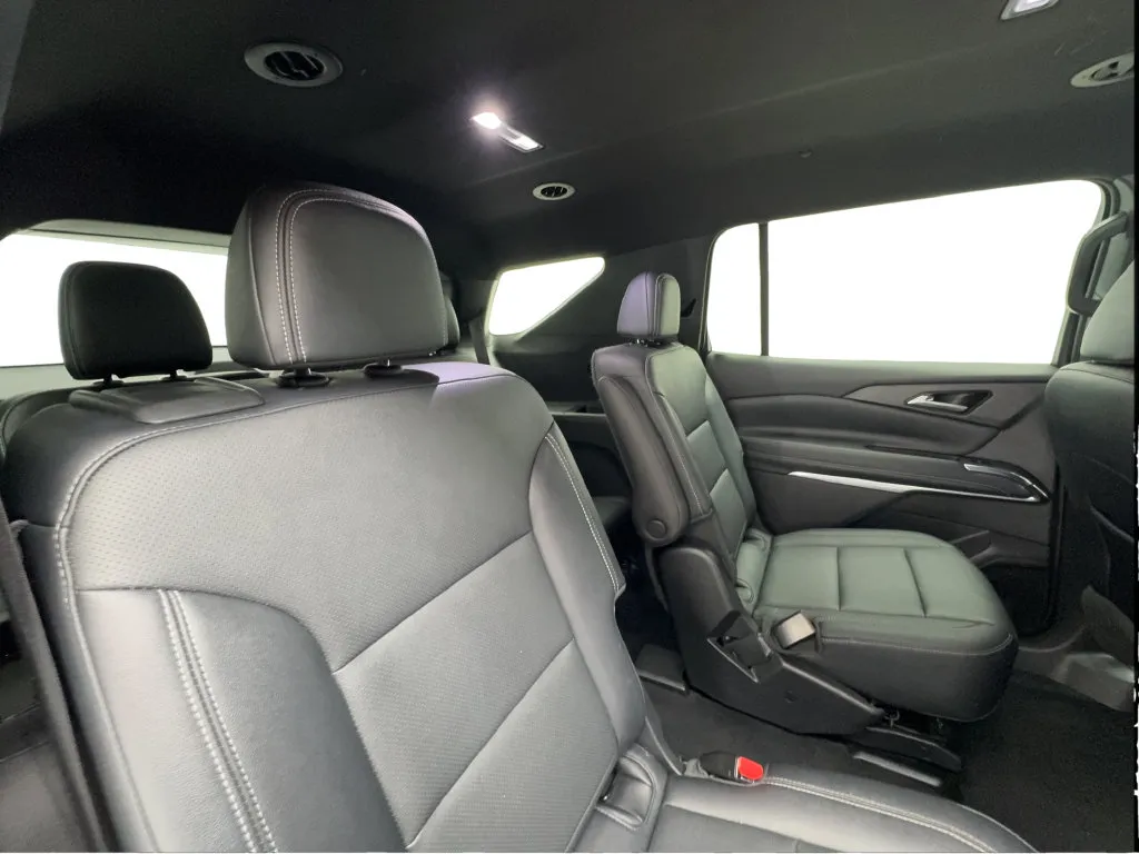 Chevrolet Traverse photo 30