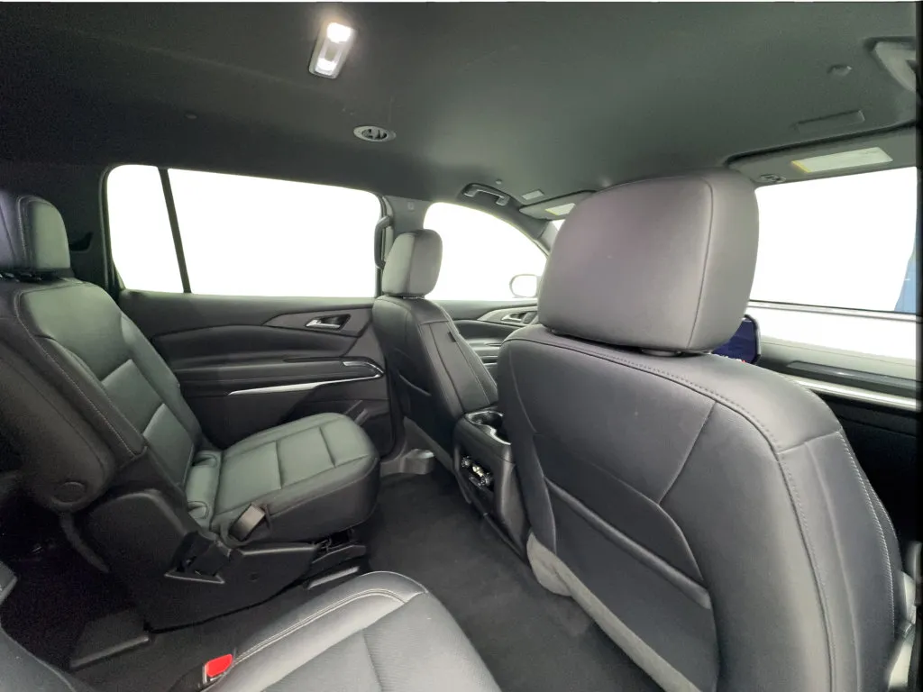 Chevrolet Traverse photo 29