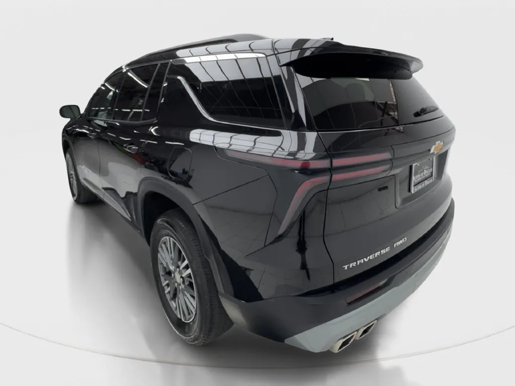 Chevrolet Traverse photo 11