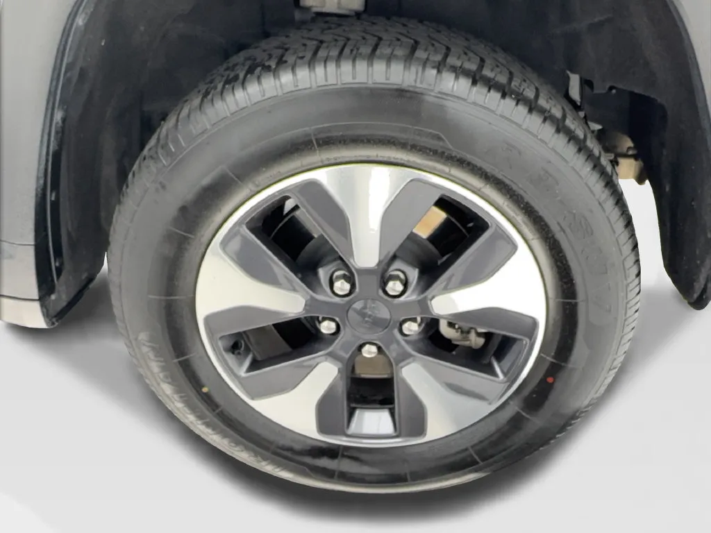 Jeep Grand Cherokee photo 14