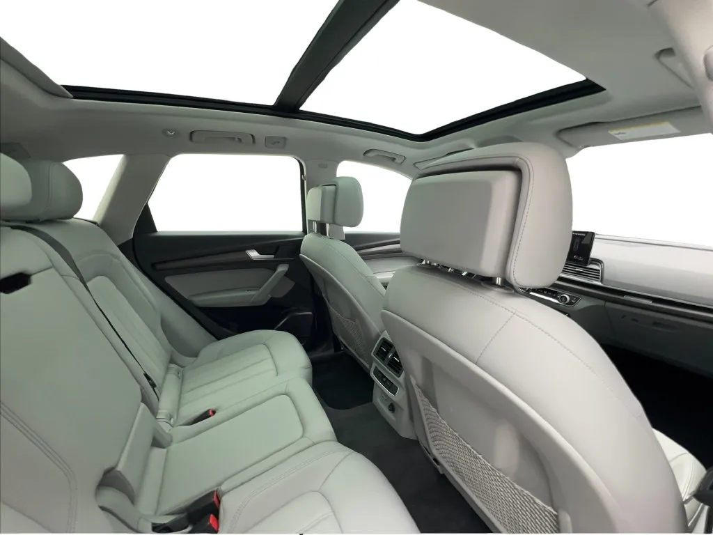Audi Q5 photo 29