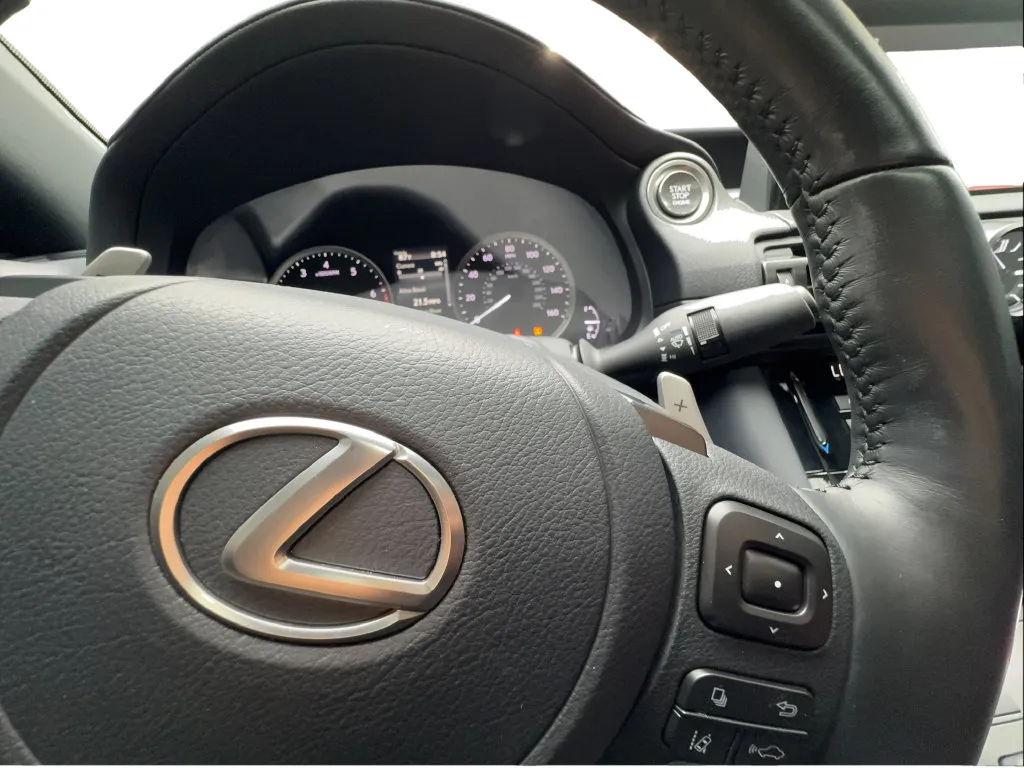 Lexus IS photo 43