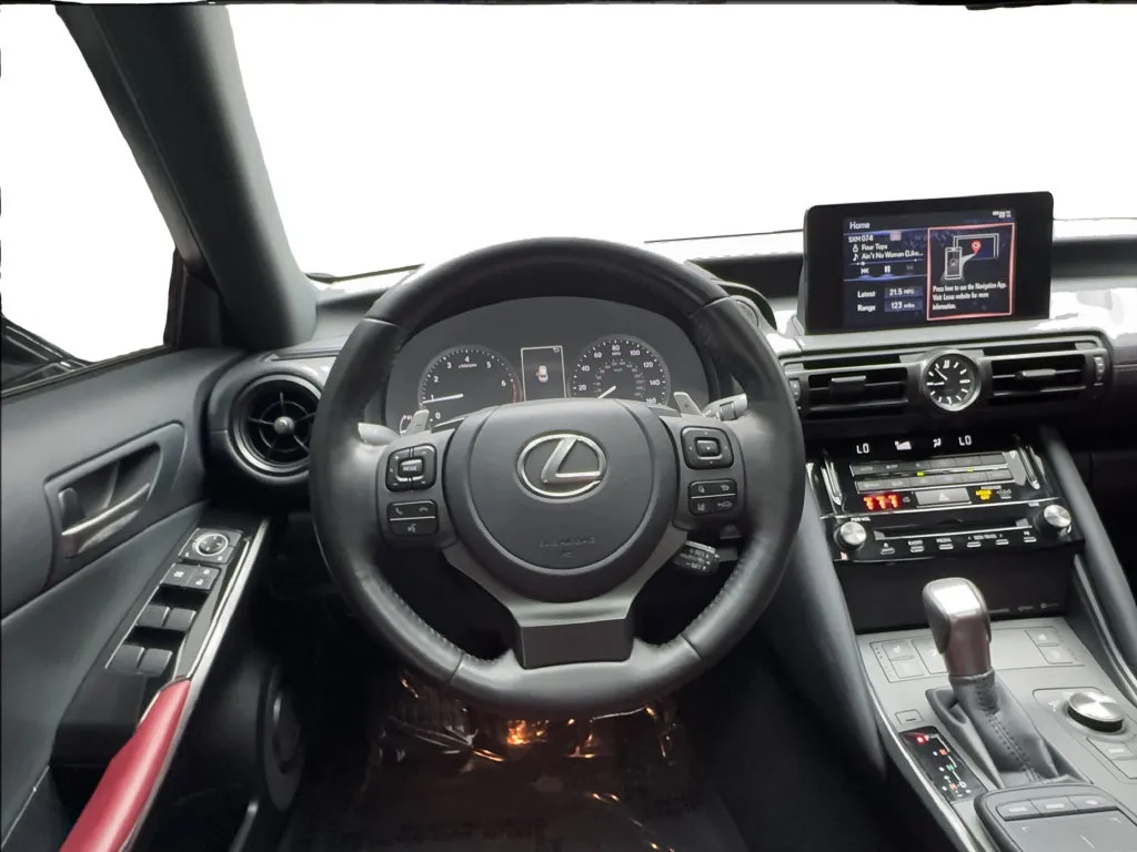 Lexus IS photo 39