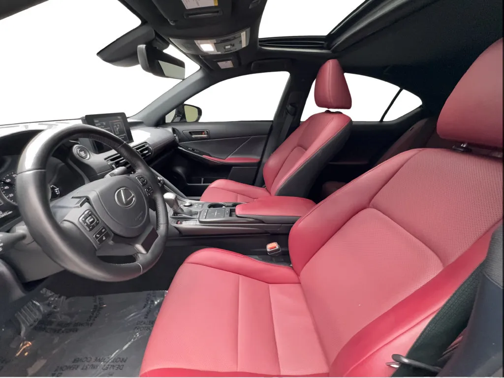 Lexus IS photo 22