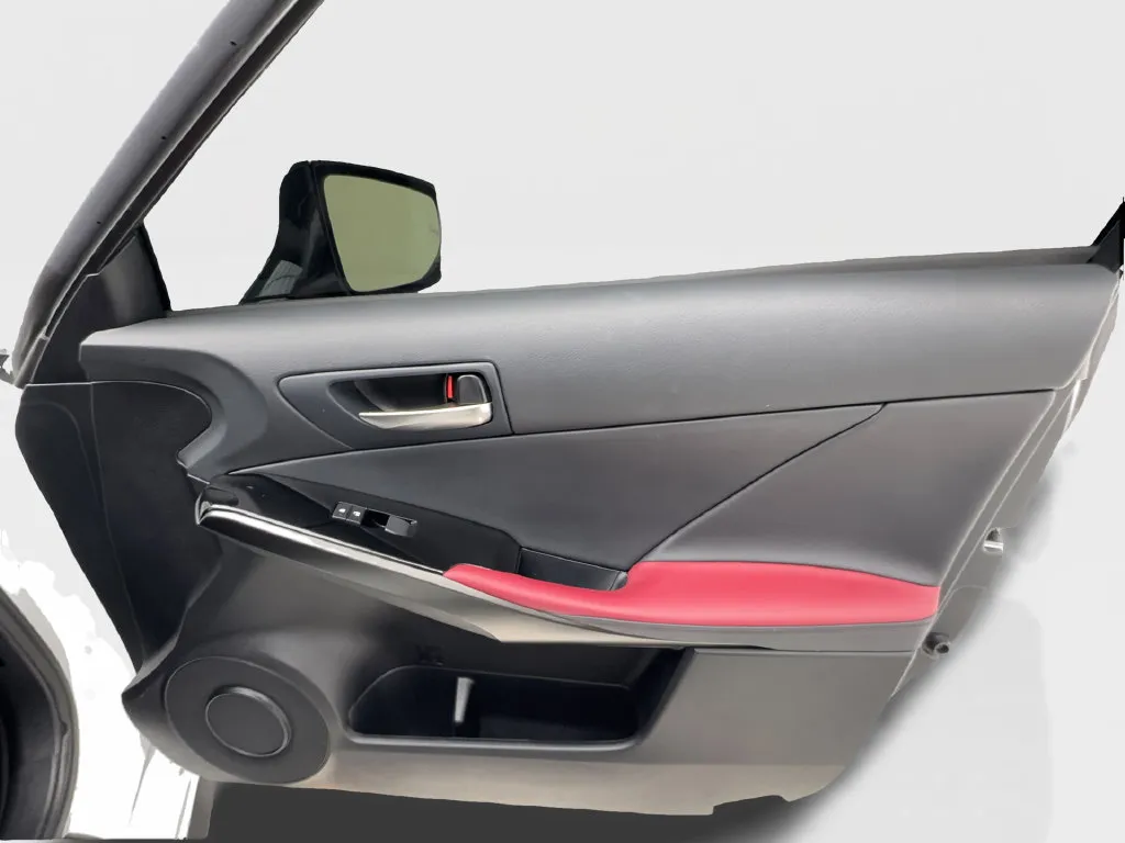 Lexus IS photo 36