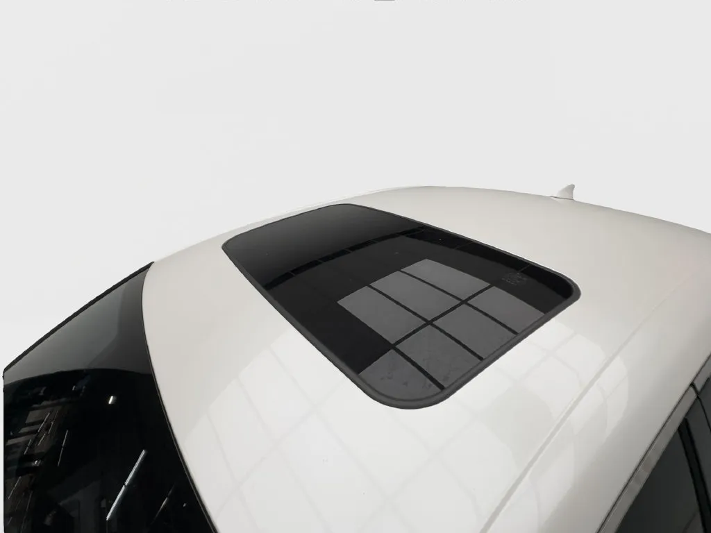Lexus IS photo 12