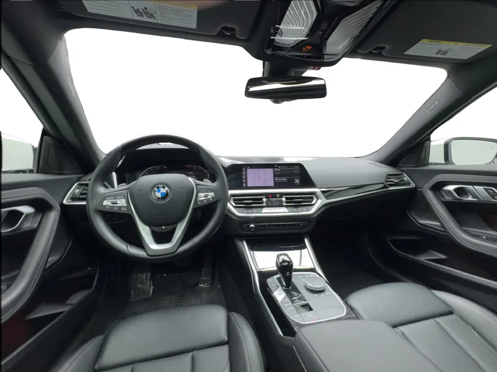 BMW 2 Series photo 33