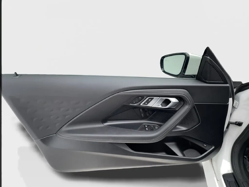 BMW 2 Series photo 25