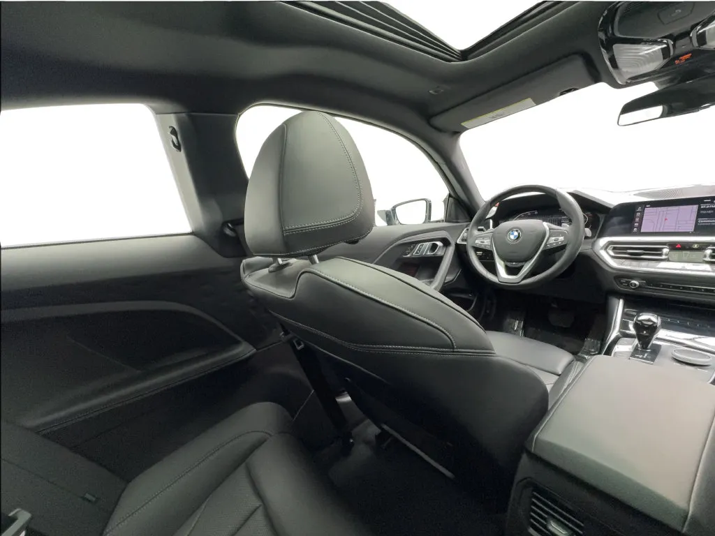 BMW 2 Series photo 39