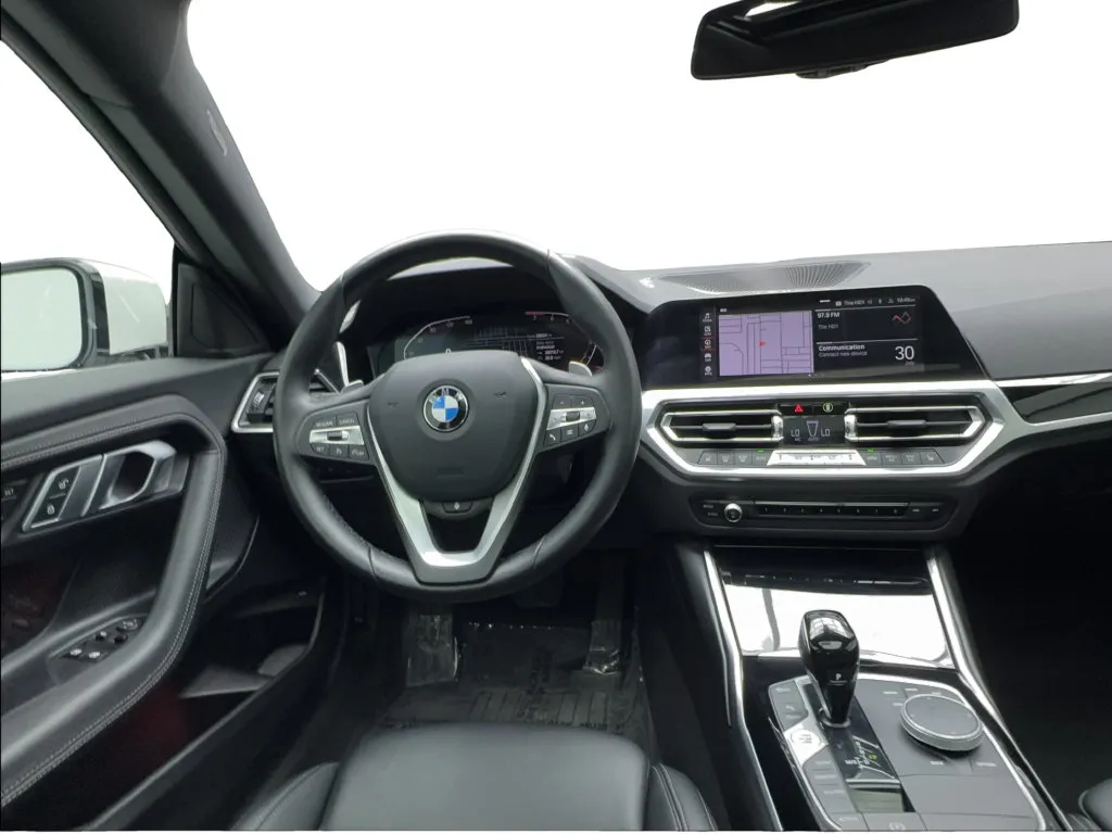 BMW 2 Series photo 34