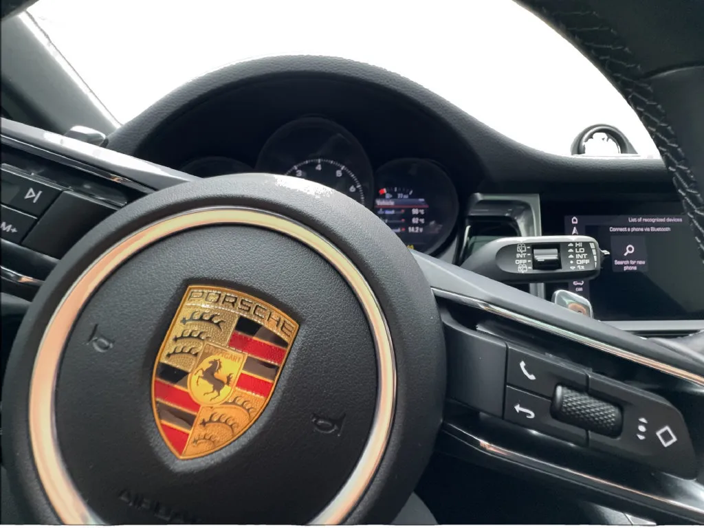 Porsche Macan photo 45