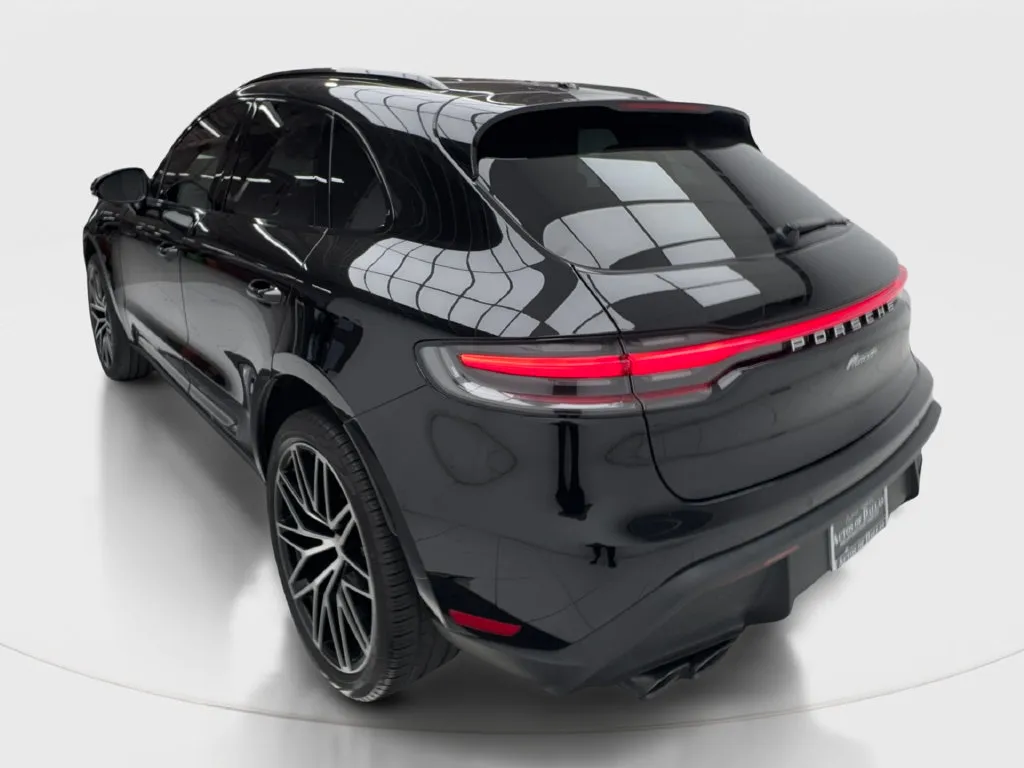 Porsche Macan photo 11