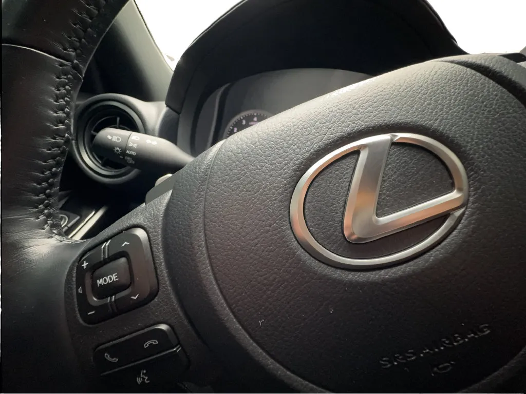 Lexus IS photo 43