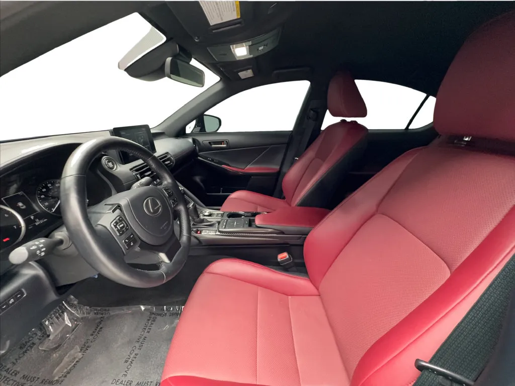 Lexus IS photo 21