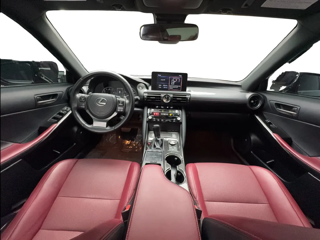 Lexus IS photo 40