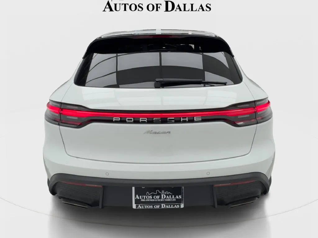Porsche Macan photo 10
