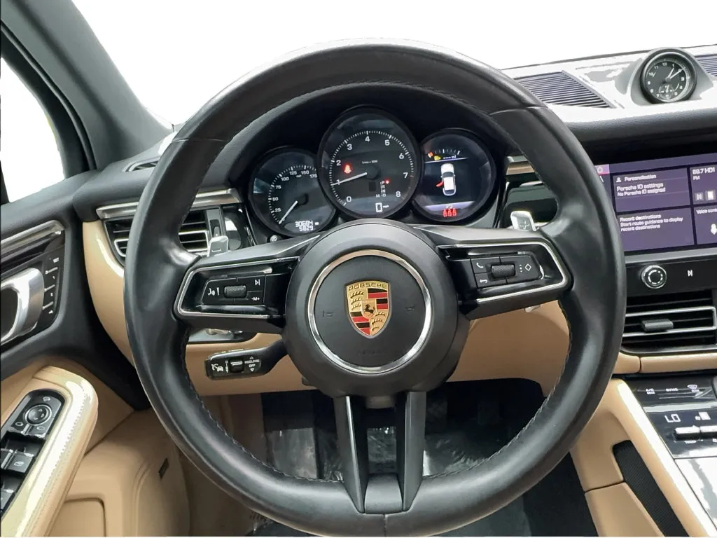 Porsche Macan photo 40
