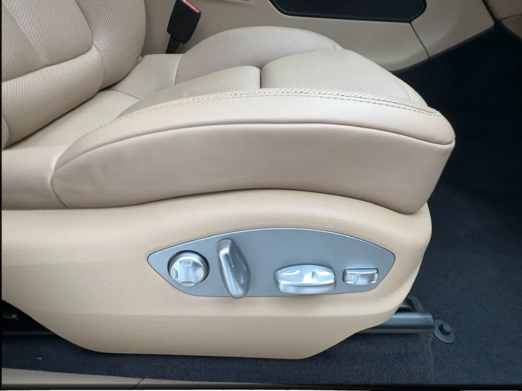 Porsche Macan photo 34